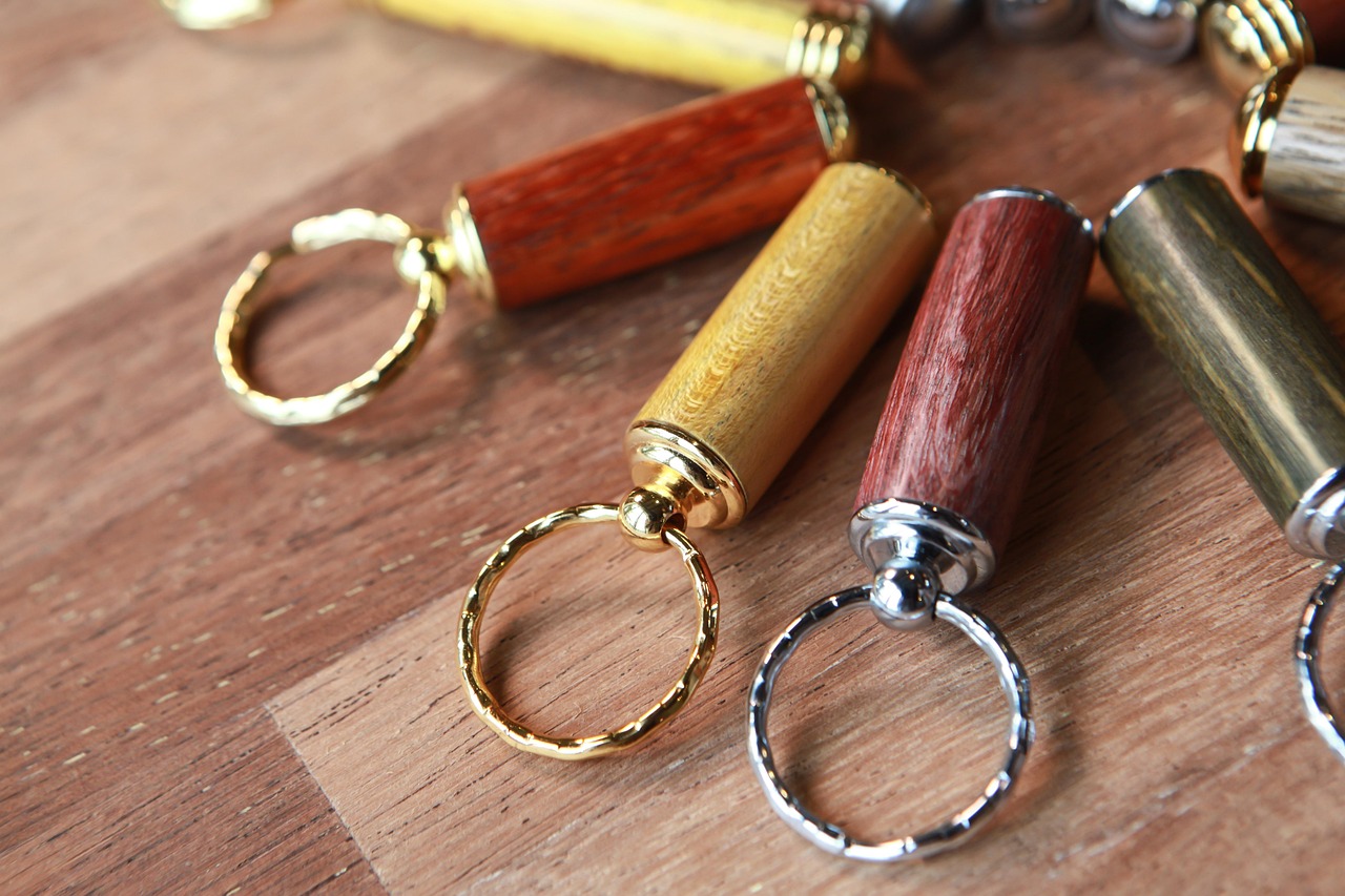 Porte-clés personnalisé de plusieurs couleurs.